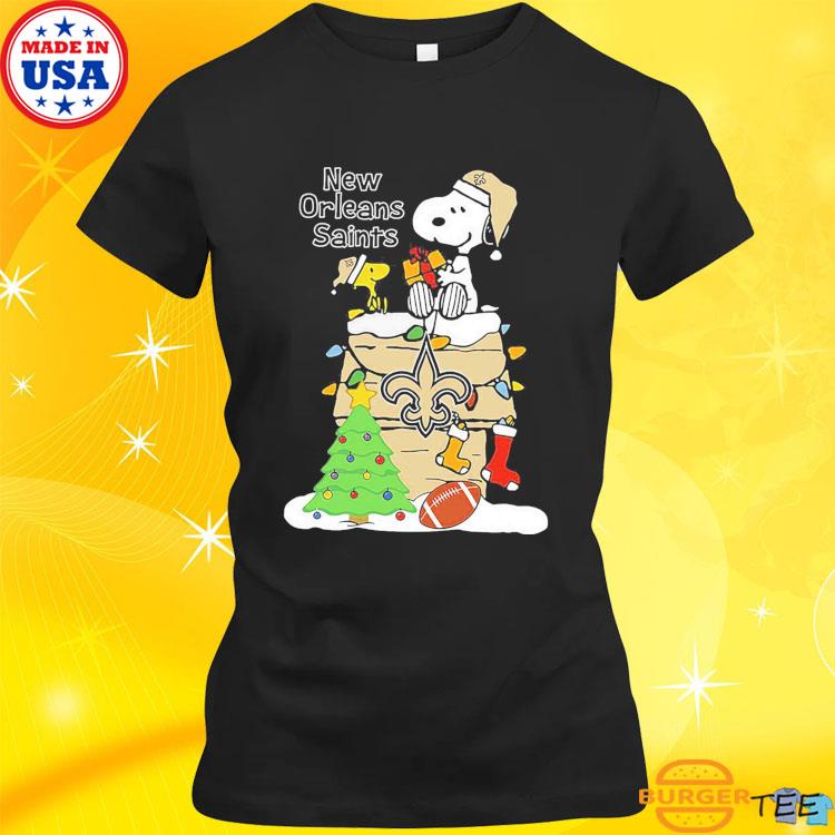 A Happy Christmas With New Orleans Saints Snoopy T-Shirt - T-shirts Low  Price